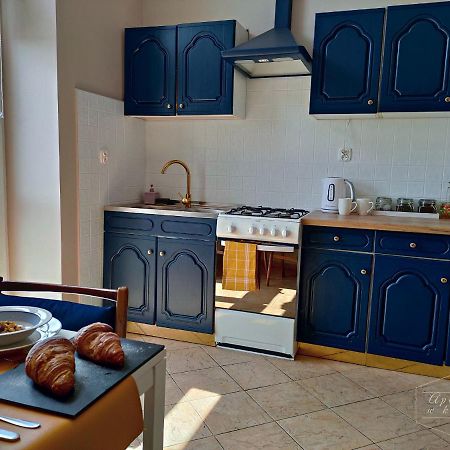 Apartament W Kamienicy Przemysl Luaran gambar